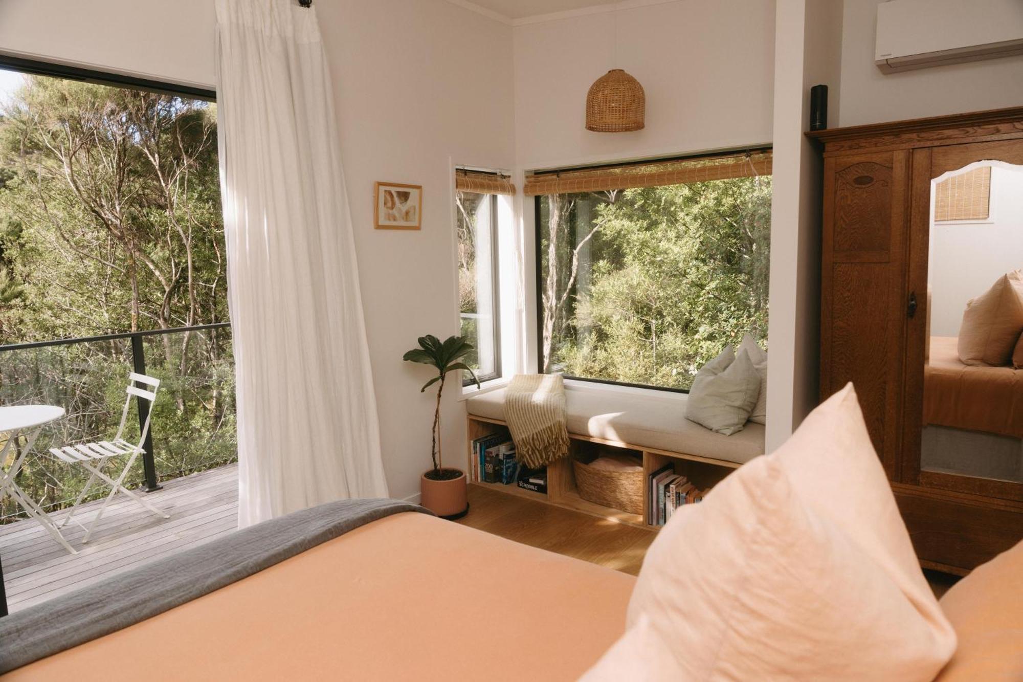 Treehouse Hideaway At Rekindle Tree Houses Opua المظهر الخارجي الصورة